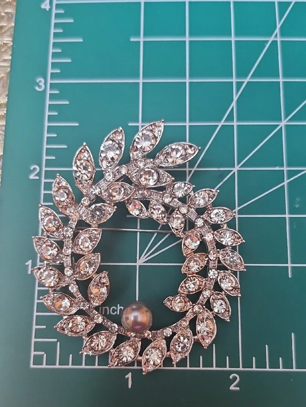 Crystal Laurel Wreath Brooch in Silver with Pearl Accent